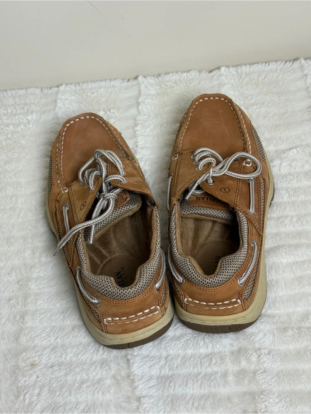 Magellan Outdoors Men’s Tan Leather Lace-Up Boat Shoes